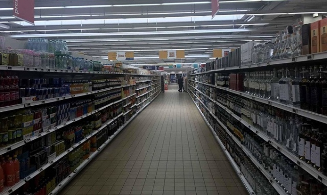 Apertura domenicale e festiva dei negozi, Musumeci incontrerà i sindacati e i rappresentanti di categoria