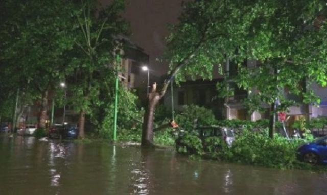 Nubifragio a Milano, esondati i fiumi Lambro e Seveso