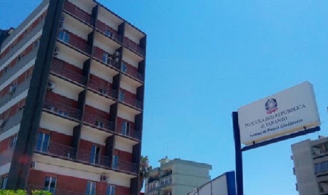 Ai domiciliari il Procuratore di Taranto per corruzione in atti giudiziari