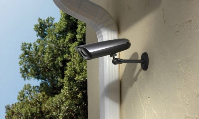 Noto, danni alle telecamere di videosorveglianza di abitazioni: denunciati 2 giovani