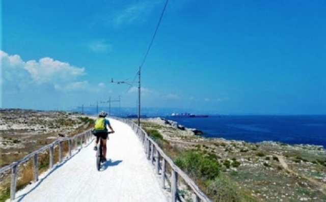 Siracusa, primi assembramenti nella Fase 2: chiusa nuovamente la pista ciclabile