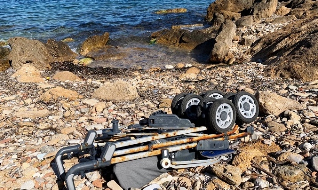 Augusta, un'impresa privata bonifica la "spiaggetta delle grazie"