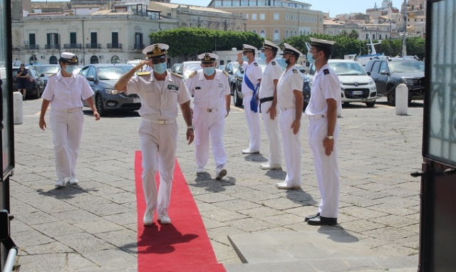 Siracusa, il Direttore Marittimo della Sicilia Orientale in visita alla Capitaneria
