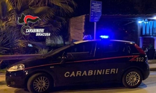 Francofonte, tenta di entrare in casa della ex moglie: arrestato