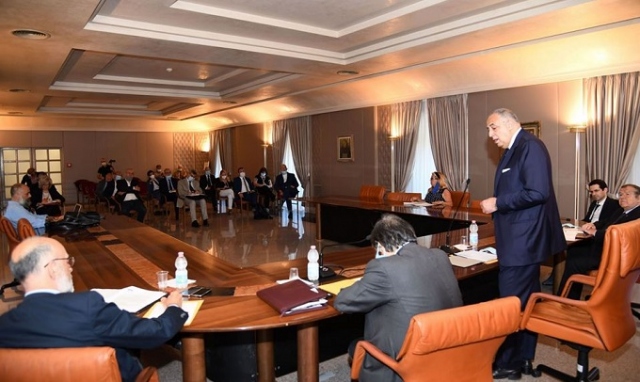 L'obiettivo della task force per la scuola: "Inizio il 14 settembre con studenti distanziati e senza doppi turni"