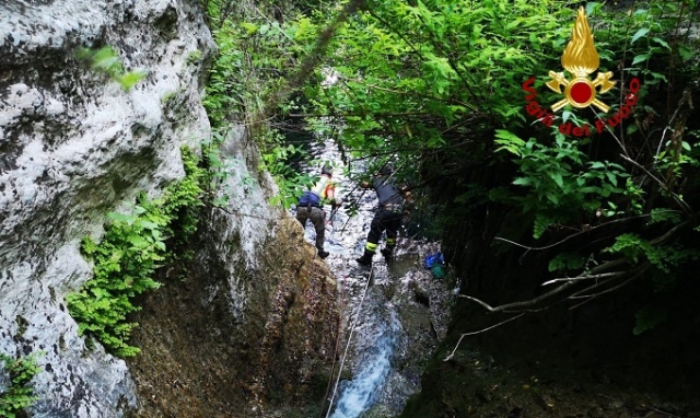 Noto, 58enne disperso a Cava Carosello: salvato dai Vigili del fuoco