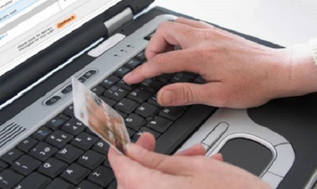 Noto, falsa assicurazione online: denunciate 2 donne campane