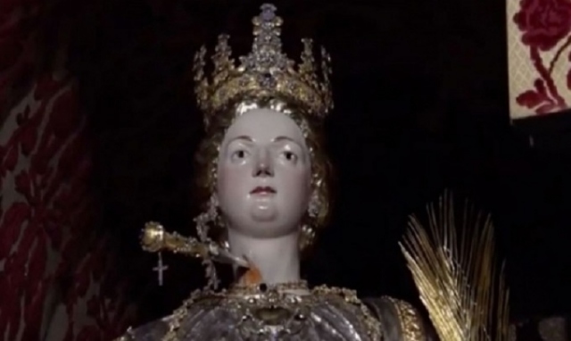 Siracusa, esposizione straordinaria di Santa Lucia nella sua nicchia. VIDEO