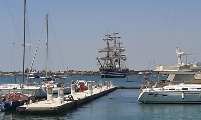 La nave scuola Amerigo Vespucci al Porto grande di Siracusa