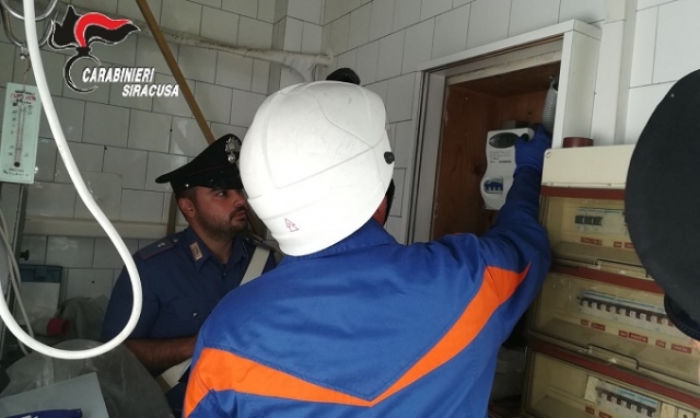 Buccheri, furto di energia elettrica: denunciati due anziani