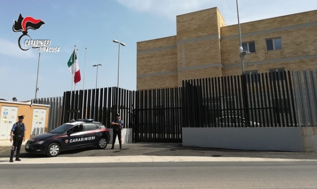 Augusta, massacra di botte padre e madre: arrestato 42enne