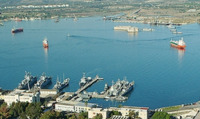 Augusta, norme si sicurezza violate al porto. Sanzioni per una nave commerciale