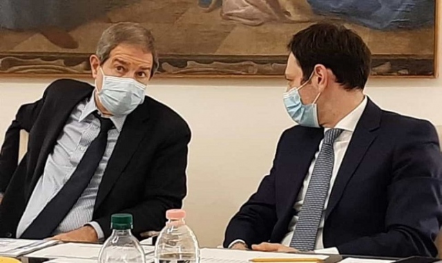 Coronavirus, avvertimento di Musumeci e Razza: "Se i contagi aumentano, si chiude tutto"