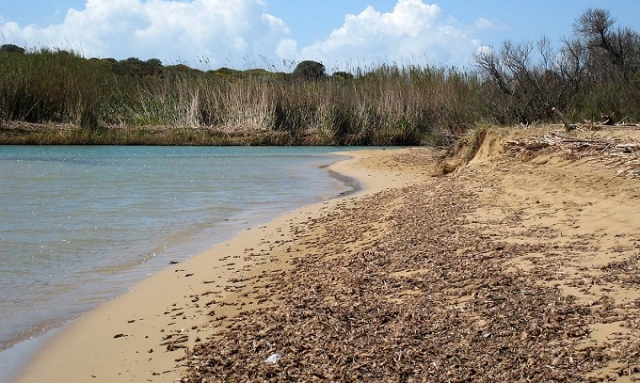 Finisce in tragedia una giornata al mare a Eloro, un turista muore per un malore