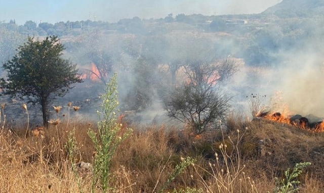 Priolo, incendio alla circonvallazione: sul posto Vigili del fuoco e Protezione civile