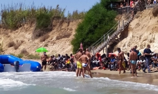 Siracusa, trasferiti in agriturismo i migranti sbarcati in spiaggia di Pachino