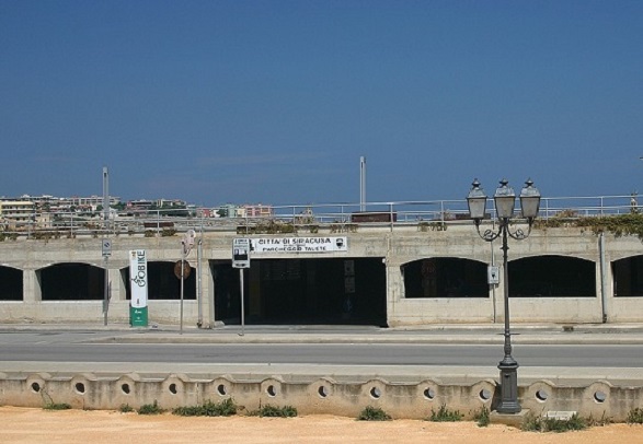 Siracusa, un turista perde il portafoglio: un altro lo trova e lo restituisce