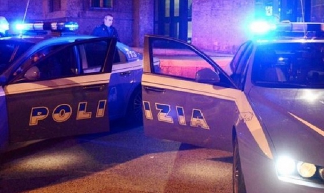 Siracusa, coltello in pugno minaccia i passanti al Tempio di Apollo: arrestata 38enne romena