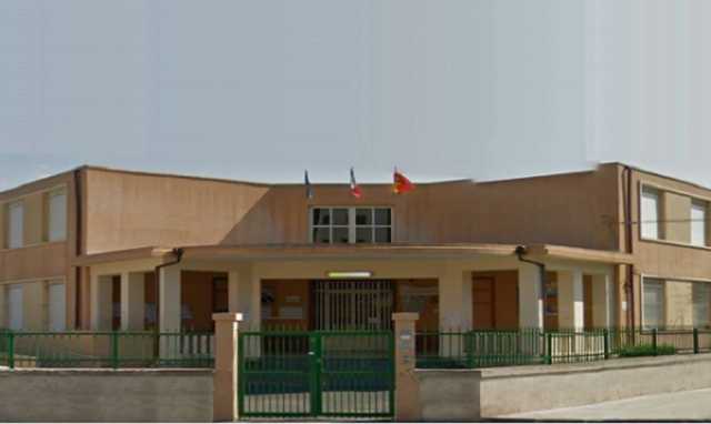 Riapertura scuole a Siracusa, all'istituto Wojtyla mancano 10 aule: scattano i doppi turni