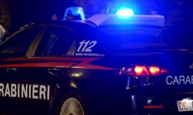 Tragedia nel Torinese, uccide il figlio di 11 anni e poi si spara