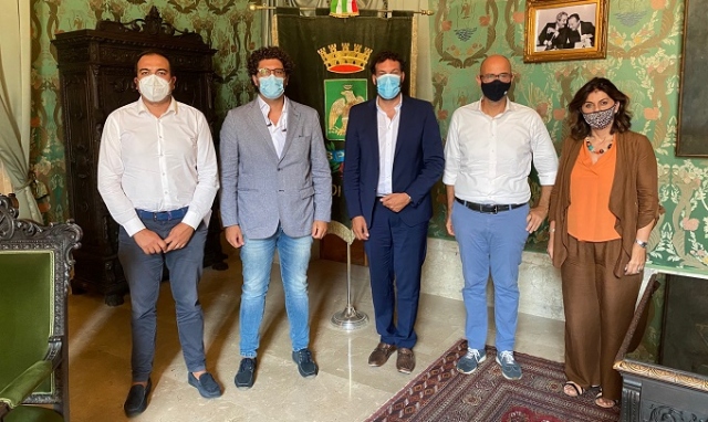 Siracusa, Confcommercio incontra il sindaco: sul tavolo pulizia della città, parcheggi, trasporti