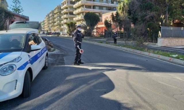 Siracusa, controlli della Polizia municipale su ciclomotori: 42 sanzioni per oltre 32mila euro