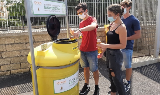 Siracusa, inaugurata l'oliera per oli vegetali esausti dell'Einaudi