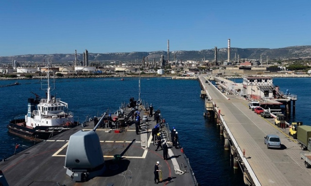 Augusta, 4 casi positivi su nave militare al pontile Nato: ricoverati all'Umberto I