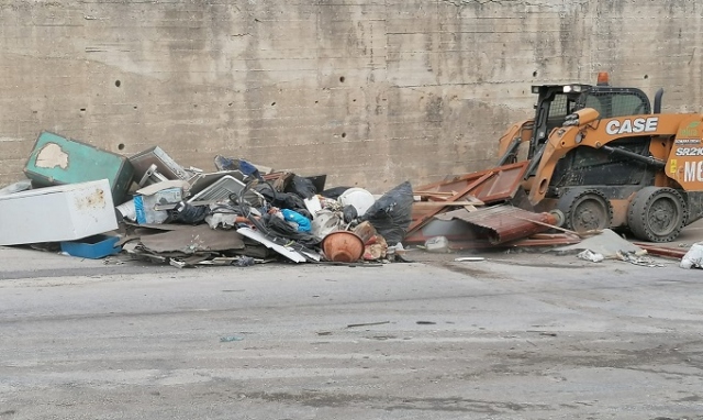 Siracusa, abbandono rifiuti: bonificata l'area del sottopasso del circuito