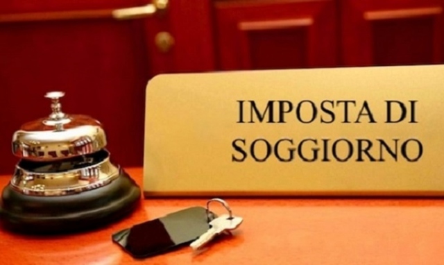 Omesso o ritardato pagamento della tassa di soggiorno: non c'è reato. Pronunciata a Siracusa la prima sentenza in Italia