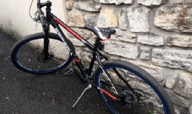 Siracusa, riconosce la sua bici rubata e chiama la Polizia: scatta la denuncia per ricettazione