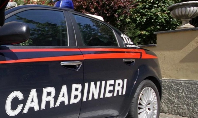 Catania, tenta di soffocare il figlio di 6 mesi che piange: arrestato