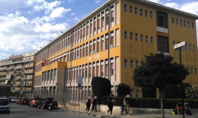 Siracusa, un caso positivo: classe in quarantena