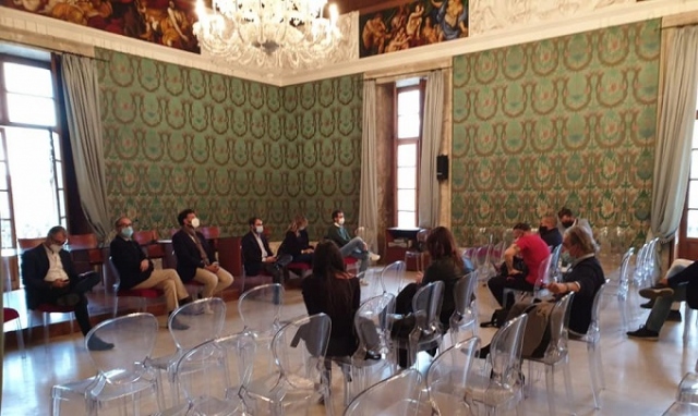 Siracusa, ultimo Dpcm: incontro tra imprenditori e deputati nel segno della collaborazione