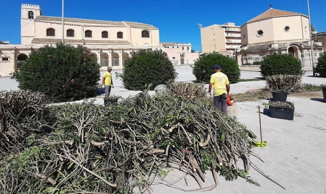 Siracusa, piazza S.Lucia: al via la sistemazione del verde