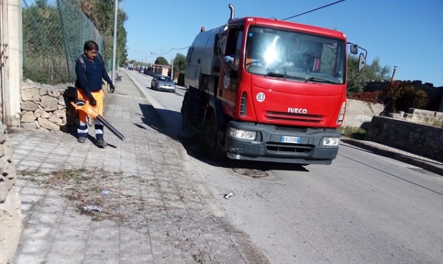 Priolo, completati i lavori di diserbo e pulizia generale al cimitero