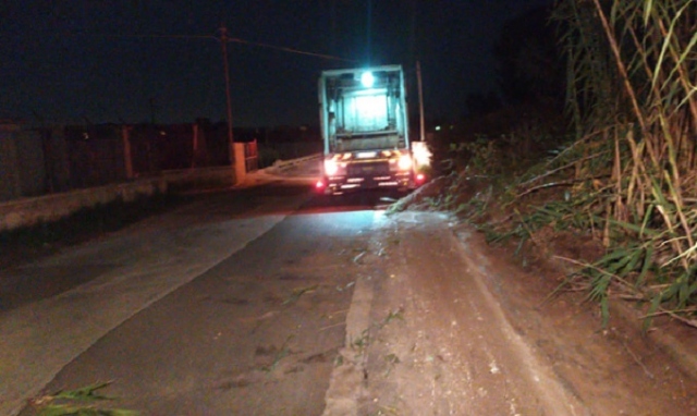 Siracusa, pulizia straordinaria delle vie vicine al cimitero