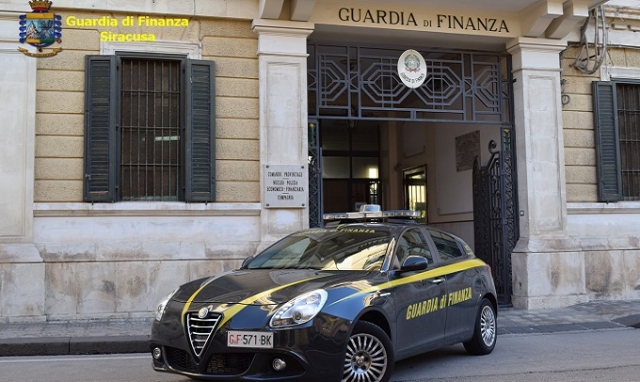 Siracusa, truffa per l'erogazione del credito: misure cautelari per un imprenditore e una commercialista