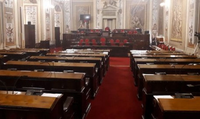 Deputato positivo, l'Ars chiude per 7 giorni