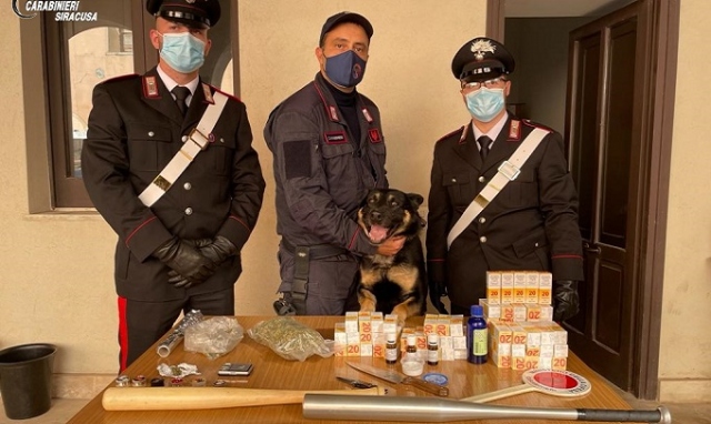 Siracusa, in casa 200 grammi di marijuana: arrestato 53enne