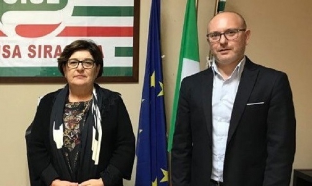 Augusta, container ufficio immigrazione: la protesta del Siulp affiancata dalla Cisl