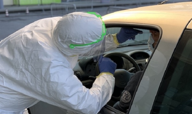 Augusta, screening al drive in: 407 tamponi e 3 positivi