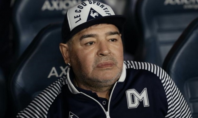 Il mondo del calcio piange la scomparsa di Diego Armando Maradona