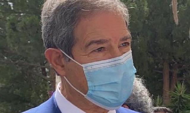 Covid, Musumeci: "Ridurre mobilità e adottare piani terapeutici a domicilio"