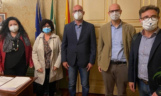 Augusta, nuovo direttivo di Confcommercio: incontro con il sindaco Di Mare