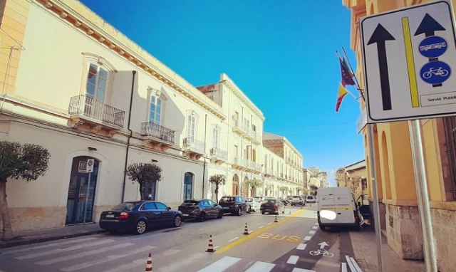 Siracusa, rivoluzione in via Malta: arrivano la corsia ciclabile e quelle per i bus