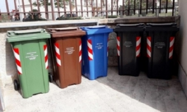 Siracusa, raccolta rifiuti sospesa il 25 dicembre e l'1 gennaio