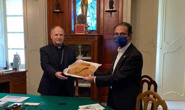 Siracusa, l'arcivescovo Francesco Lomanto: "Viviamo con fiducia e speranza questo momento di crisi"