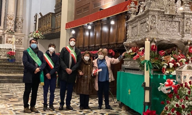 Siracusa, progetto “Cara Lucia, Ti scrivo”: consegnate 1.000 lettere al simulacro