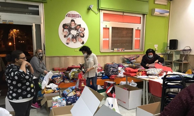 Siracusa, evento facebook con Babbo Natale tra i racconti e la tombola